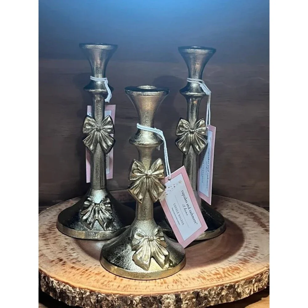 Gold Bow Candlestick Holders Set of 3 NWT  Cupcakes and Cashmere